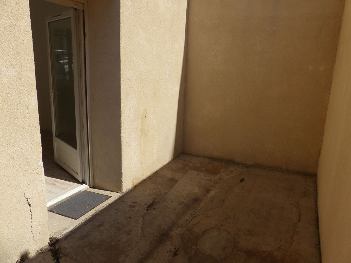 Chambre Rue de la République à Nîmes