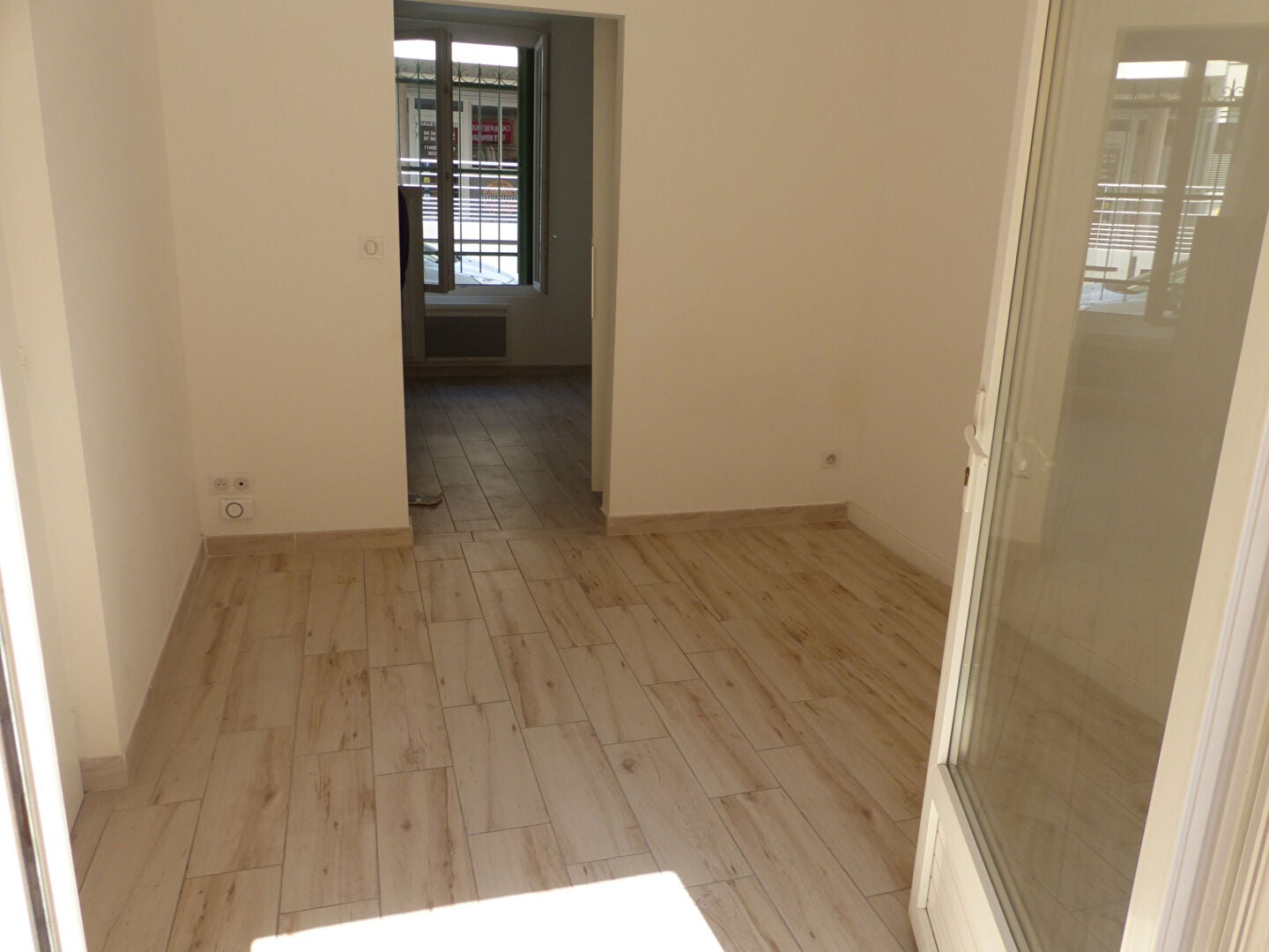 Chambre Rue de la République à Nîmes
