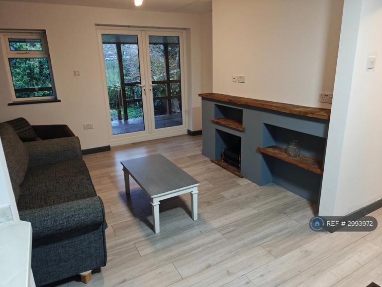 House Mardale Close in Chesterfield