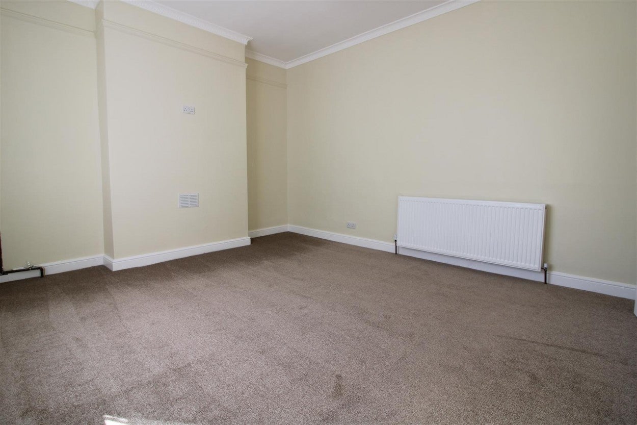 Flat Claverdon Street in Newcastle upon Tyne