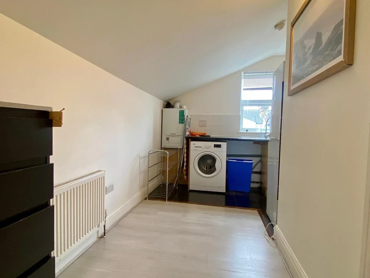 Flat Garratt Terrace in Greater London
