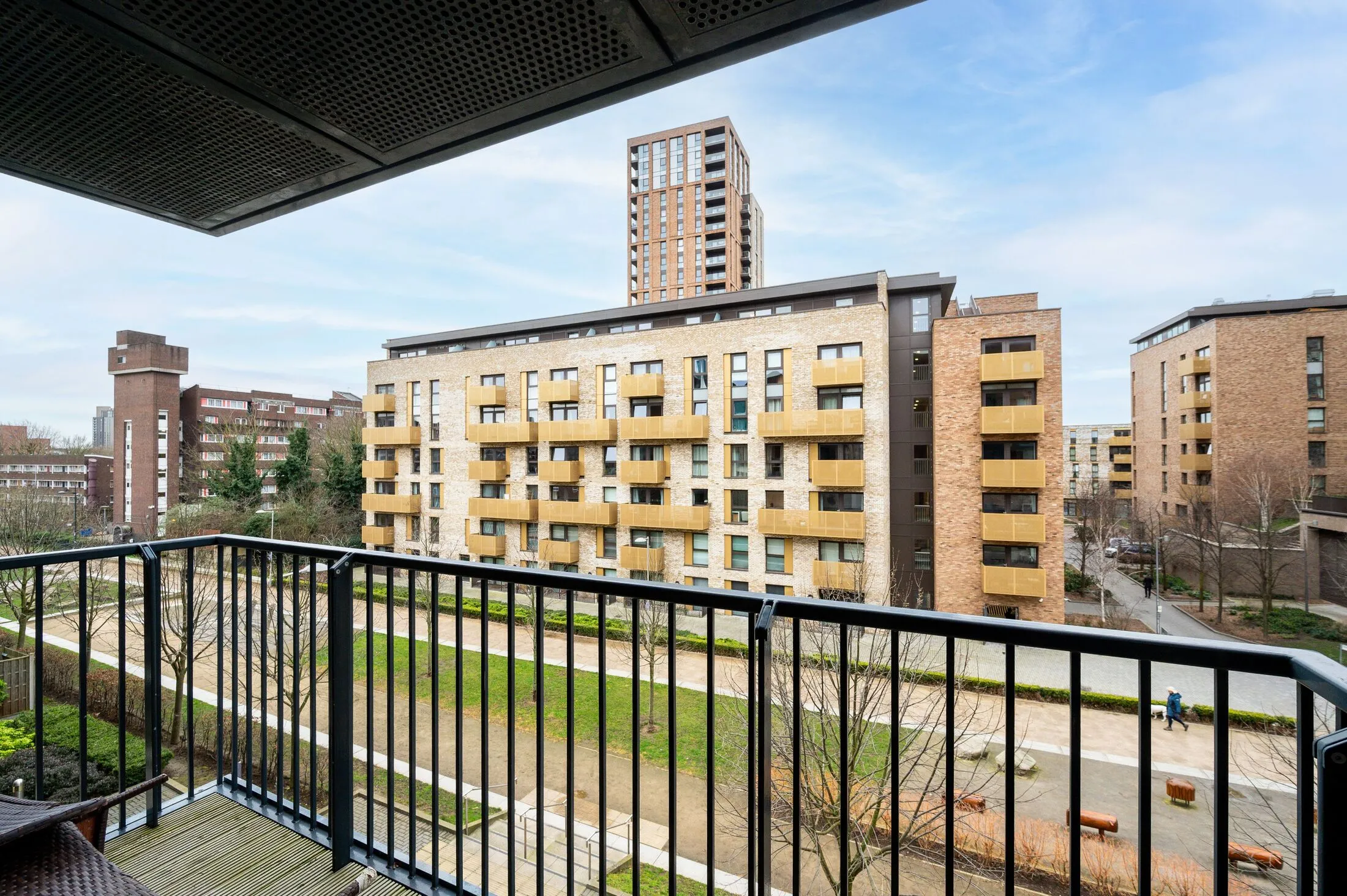 Flat Grand Canal Avenue in Greater London