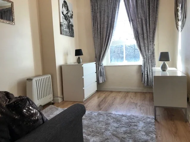 Flat Wilmot Street in Greater London