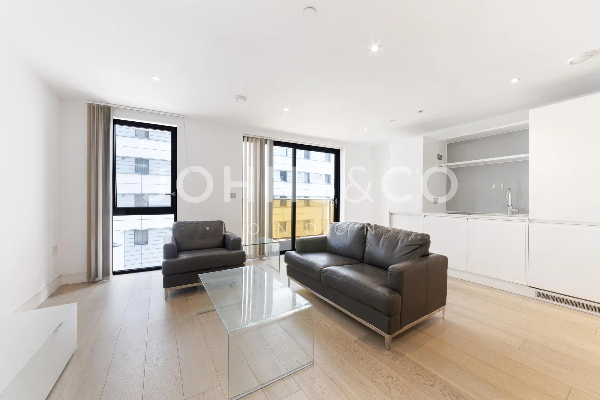 Flat Commercial Street in Greater London