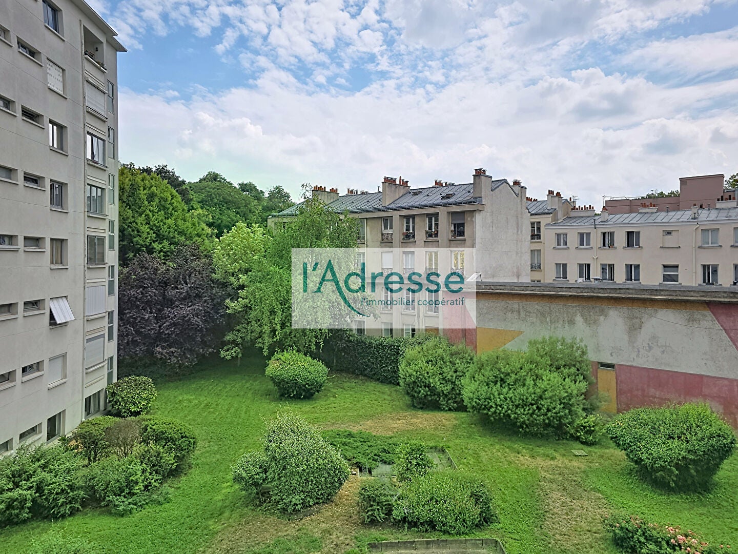 Appartement Avenue Mathurin Moreau à Paris