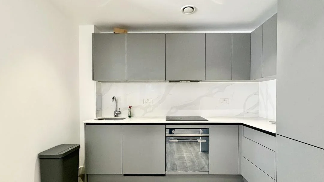 Flat Great West Road in Greater London