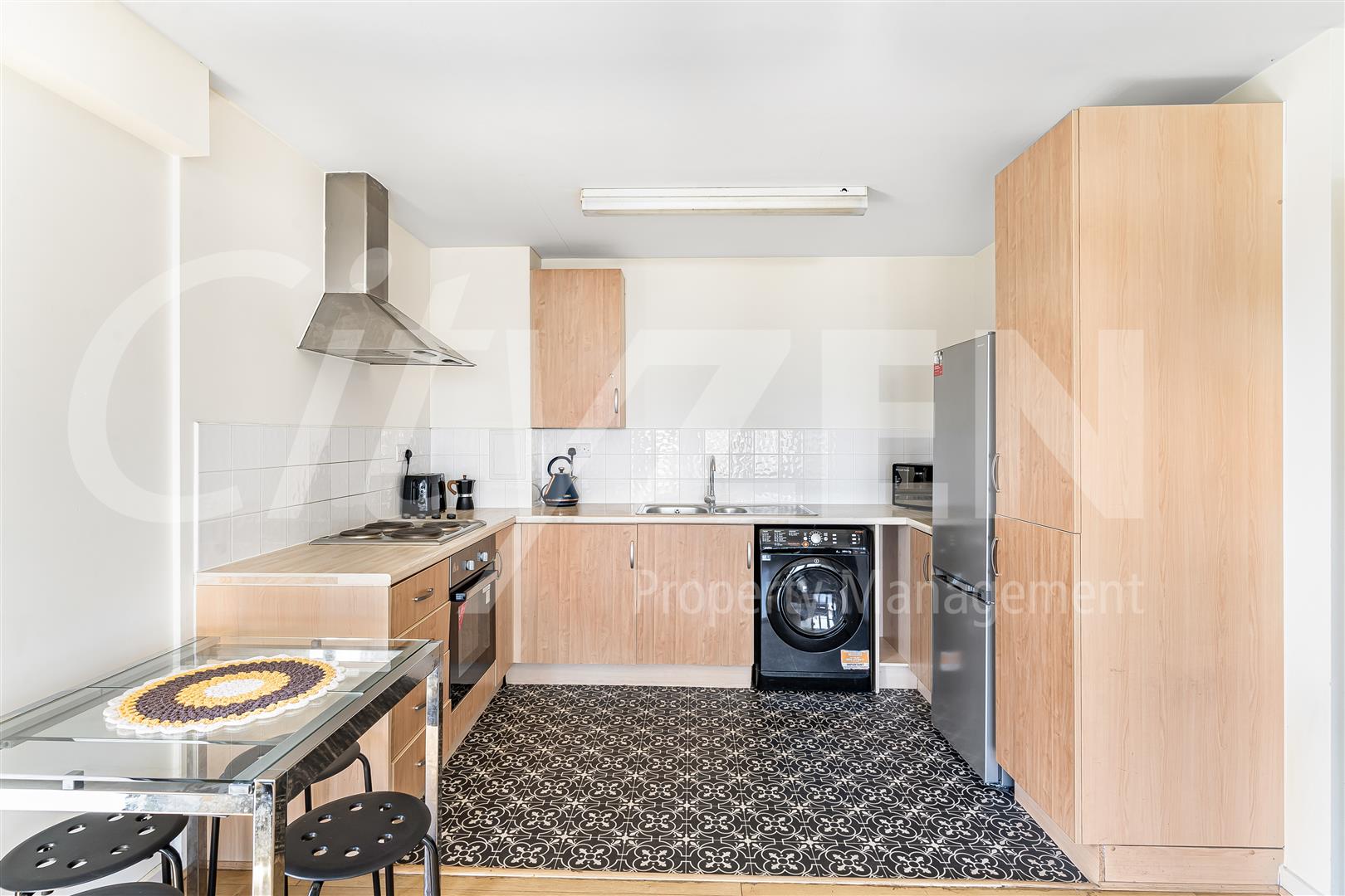 Flat Warton Road in Greater London