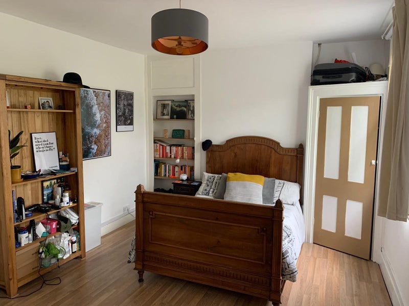Room London Road in Greater London