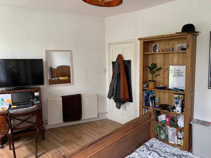 Room London Road in Greater London