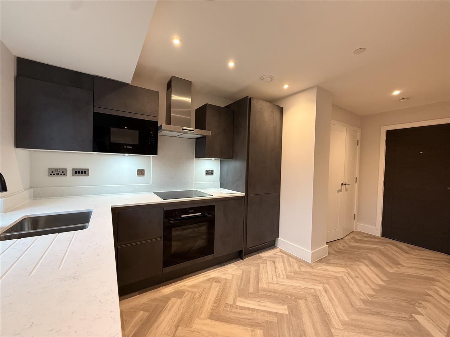 Flat Cockfosters Road in Greater London