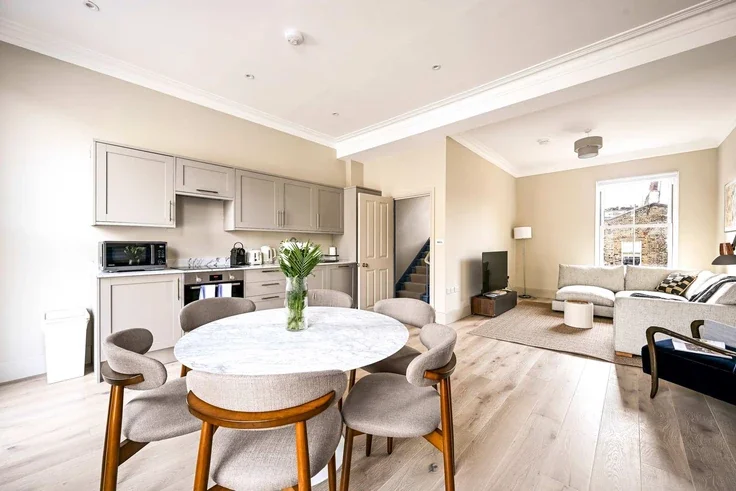 House Redburn Street in Greater London