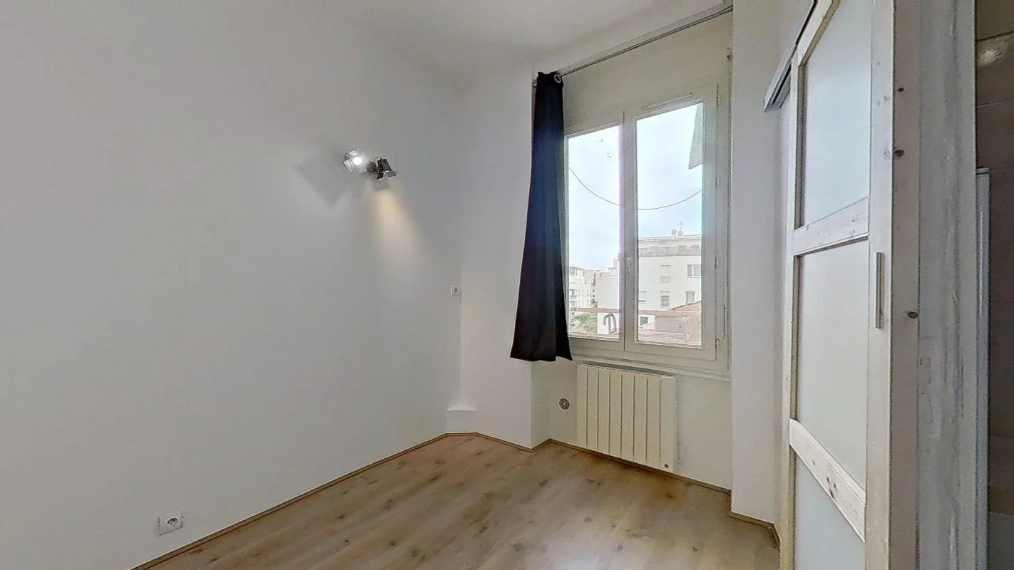 Flat Rue Maryse Bastié in Lyon