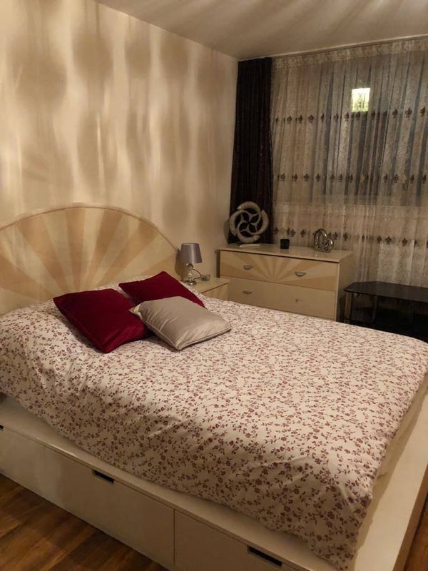 Room Cyrus Street in Greater London