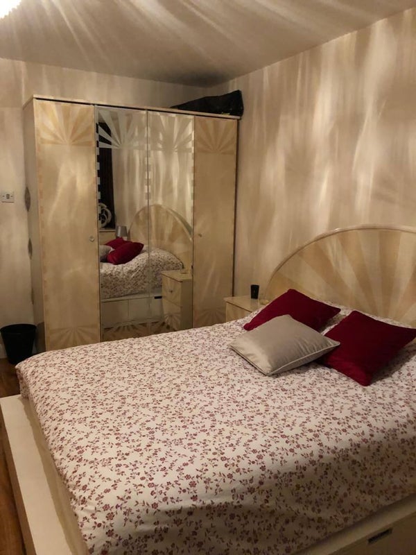 Room Cyrus Street in Greater London