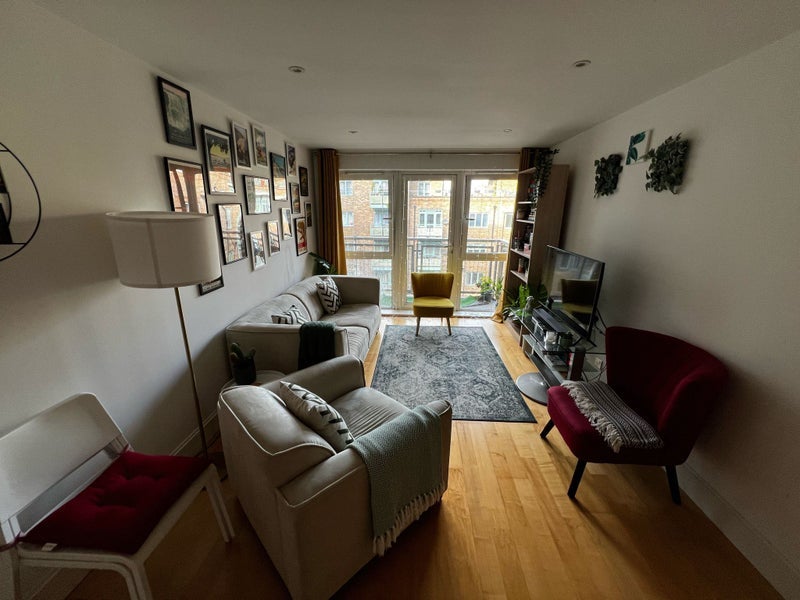 Room Vauxhall Bridge Road in City of Westminster