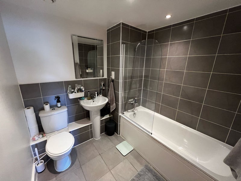 Room Vauxhall Bridge Road in City of Westminster