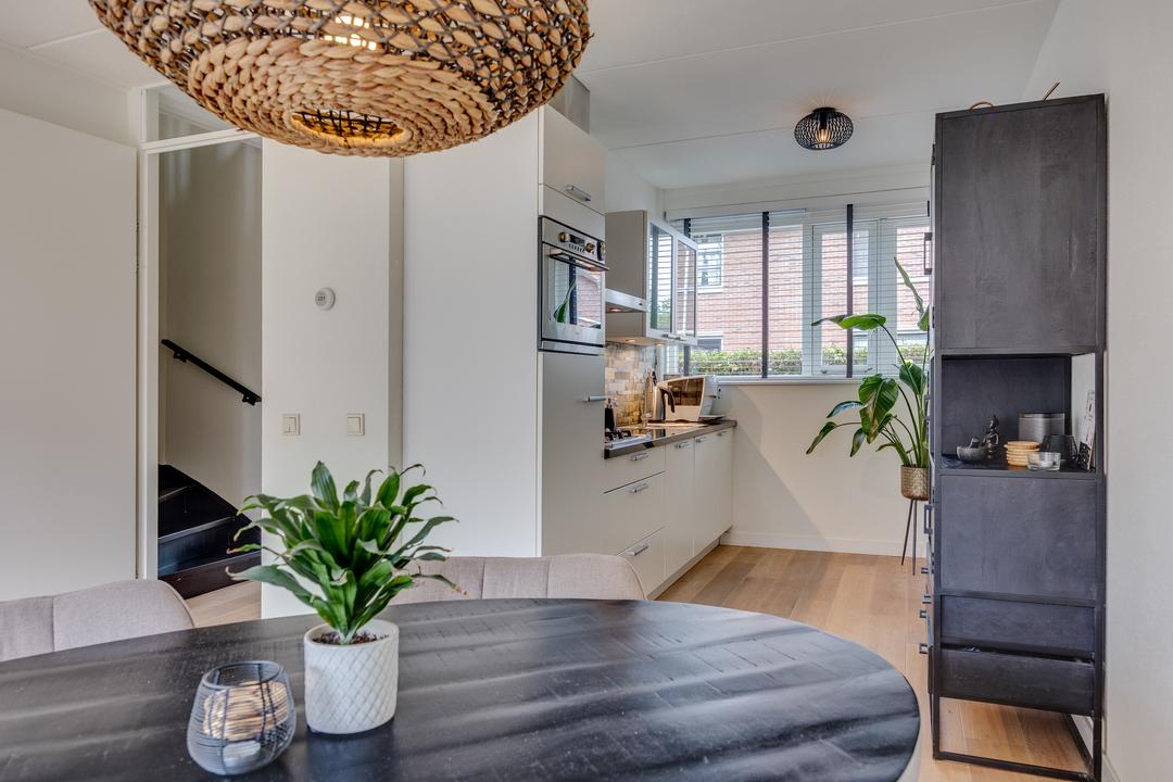 Tussenwoning te koop: Wim Vrijhoefstraat 38, Leusden