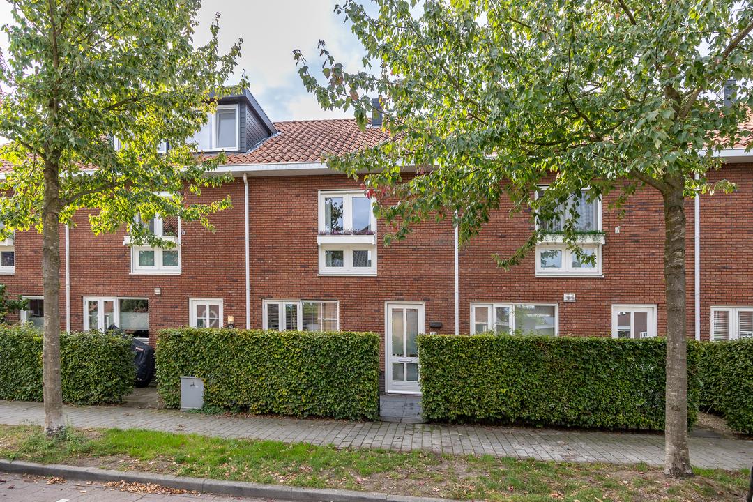Tussenwoning te koop: Wim Vrijhoefstraat 38, Leusden