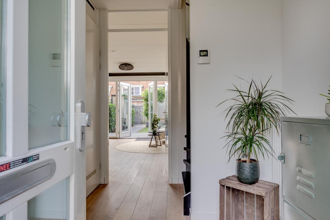 Tussenwoning te koop: Wim Vrijhoefstraat 38, Leusden