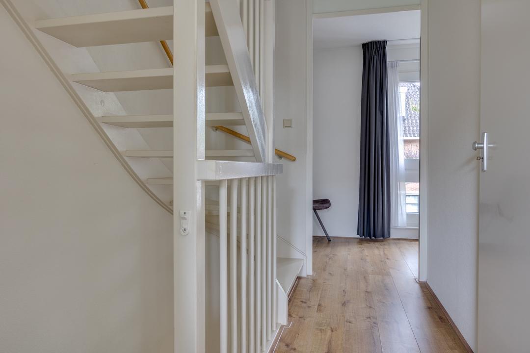 Tussenwoning te koop: Wim Vrijhoefstraat 38, Leusden