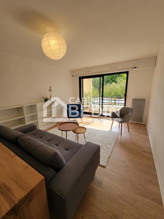 Flat Rue Pasteur in Bordeaux