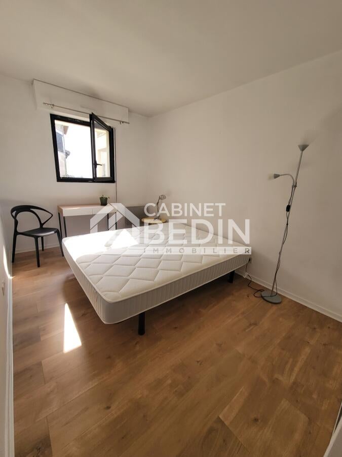 Flat Rue Pasteur in Bordeaux