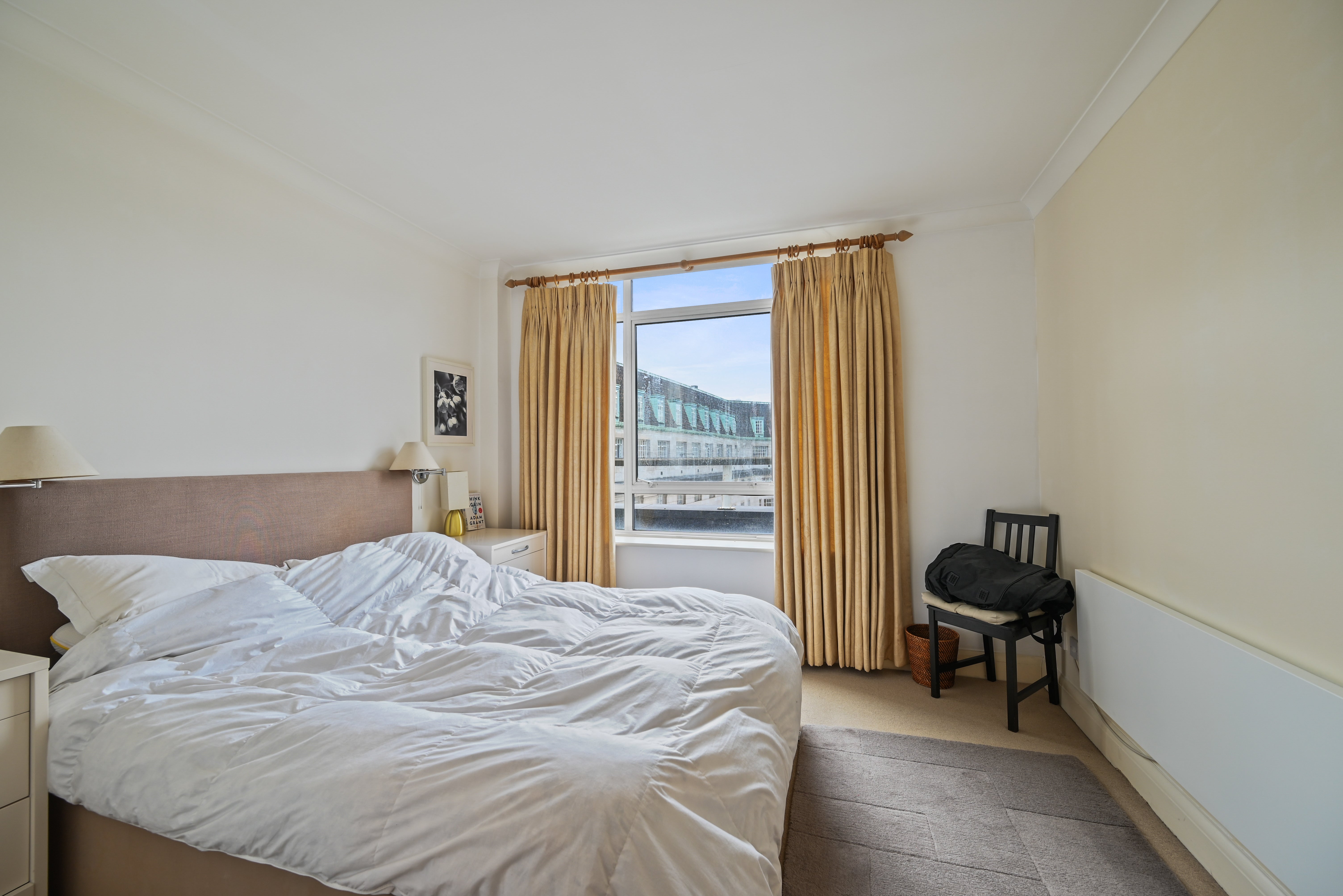 Flat York Road in Greater London