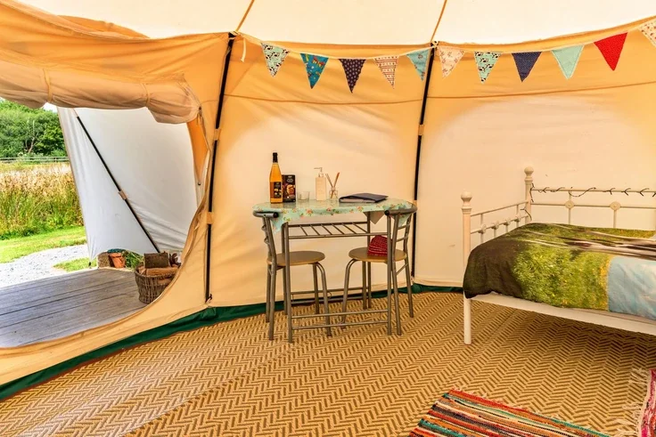 Room Cheglinch Lane in North Devon