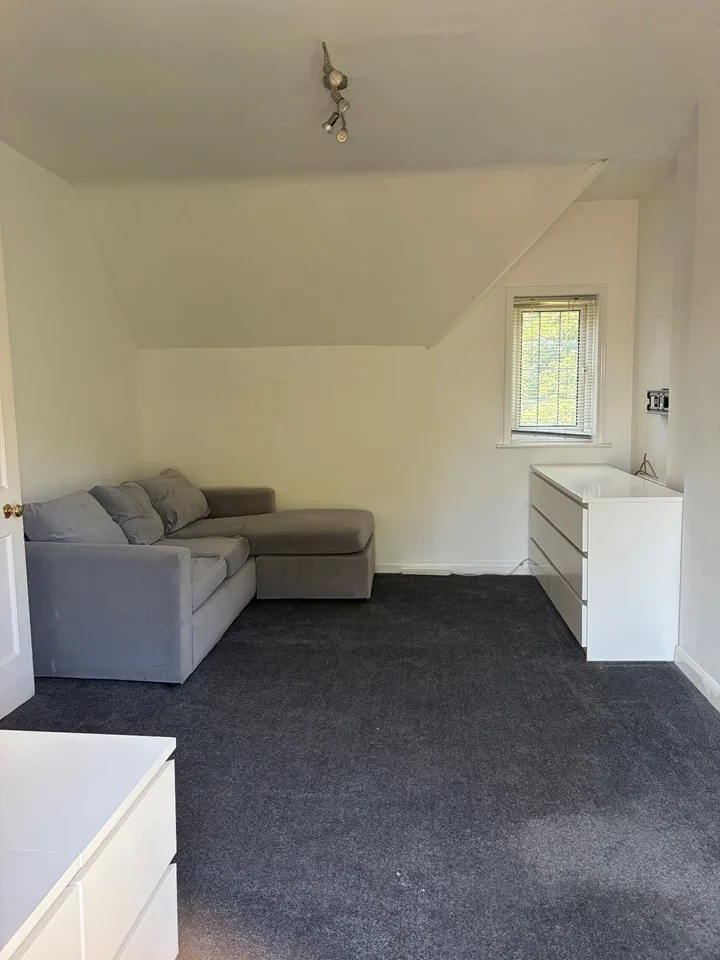 Flat Bishops Stortford Road in Chelmsford
