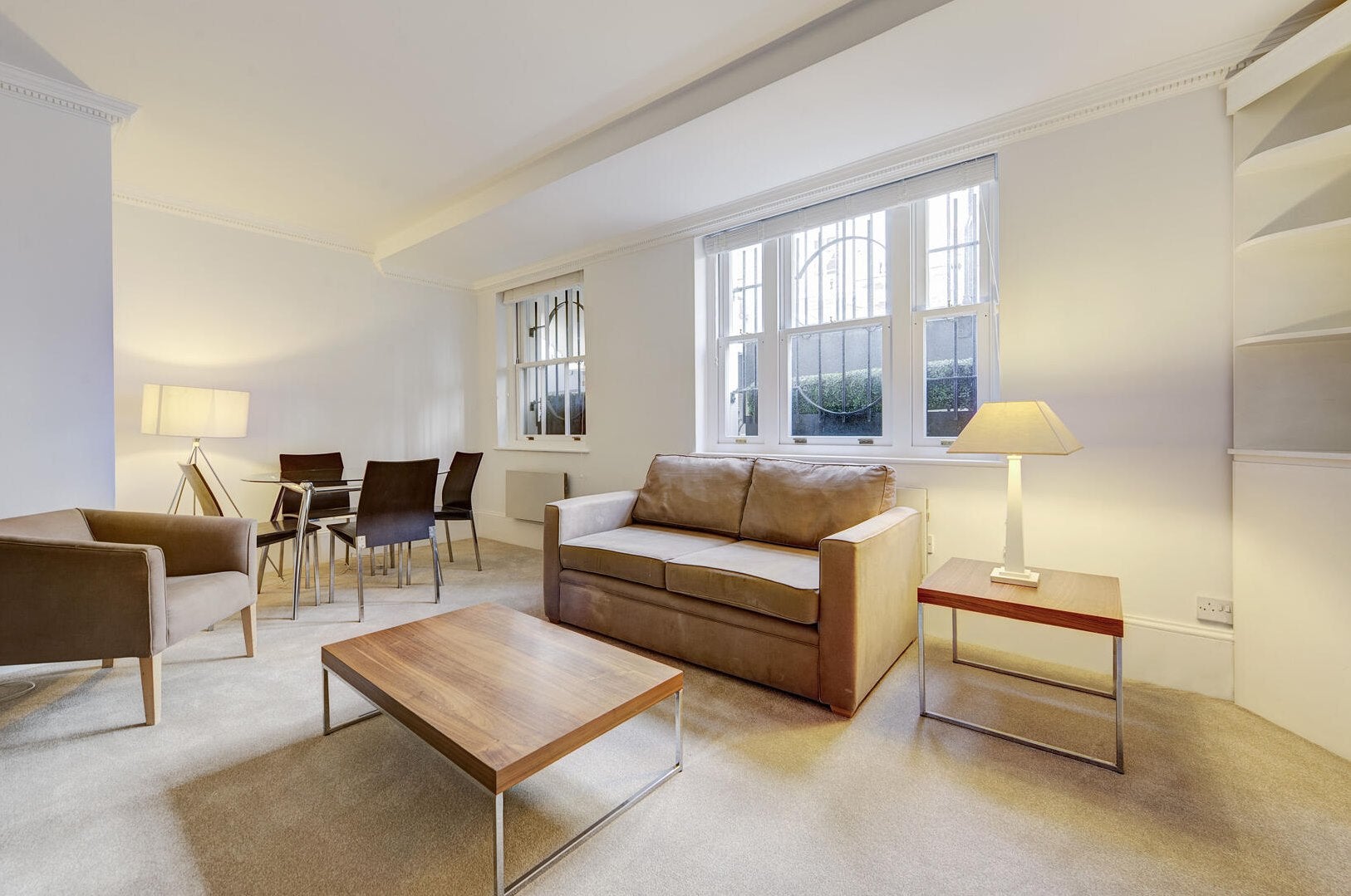 Flat Gloucester Street in City of Westminster