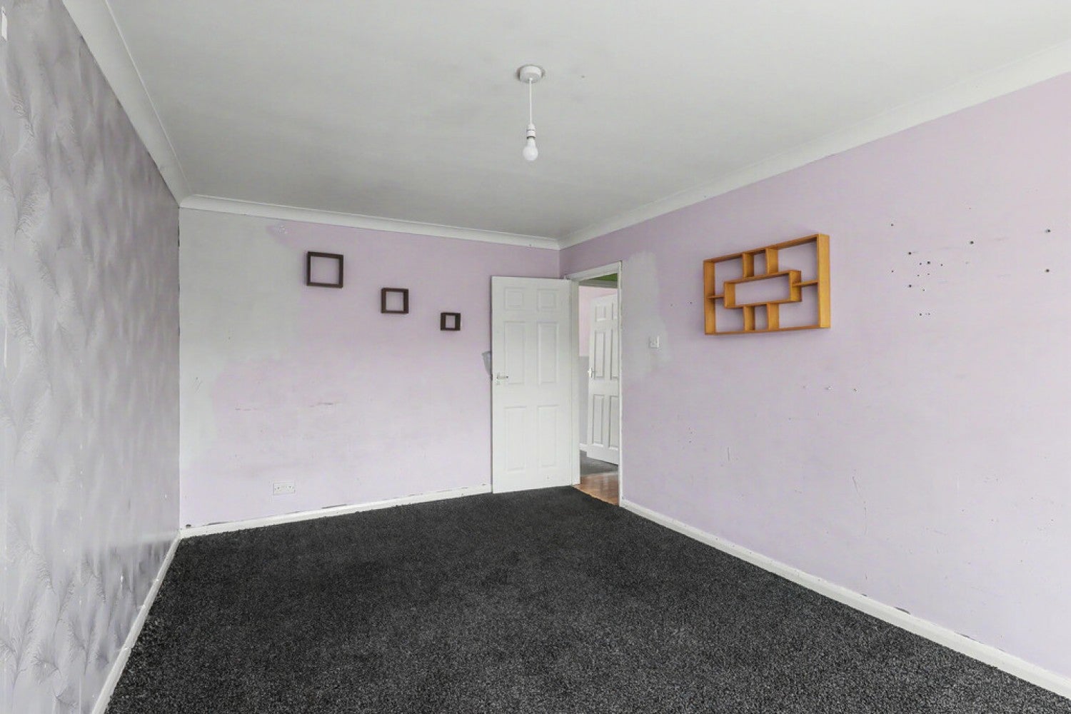 Flat Dawkins Road in Poole