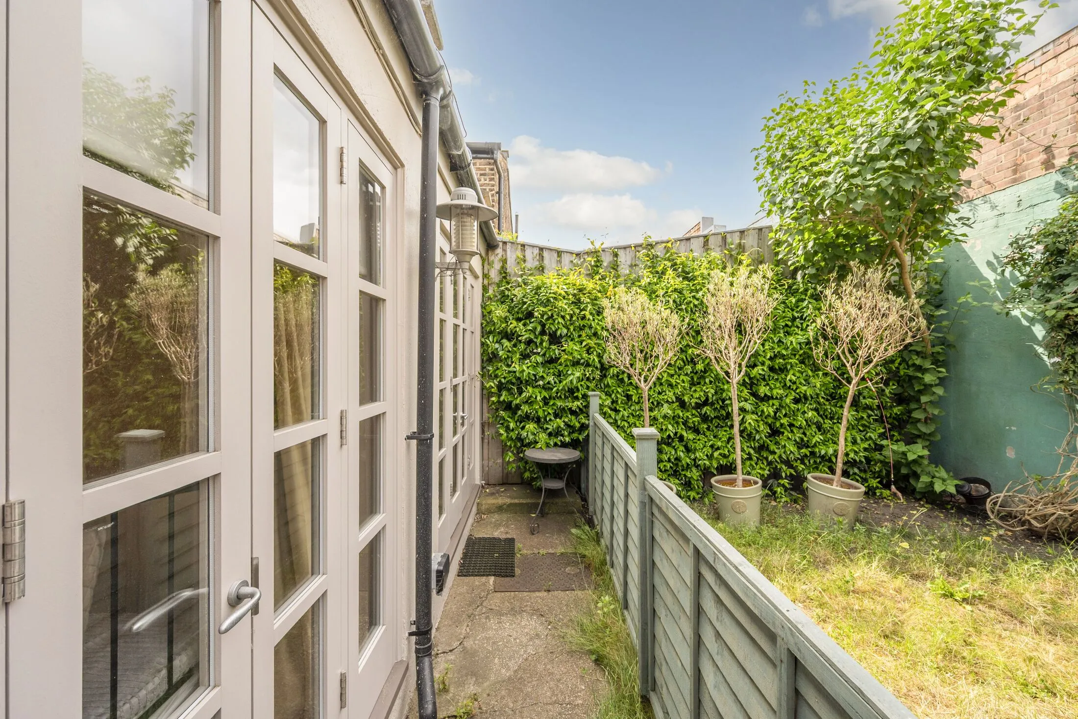 Flat Merton Road in Greater London