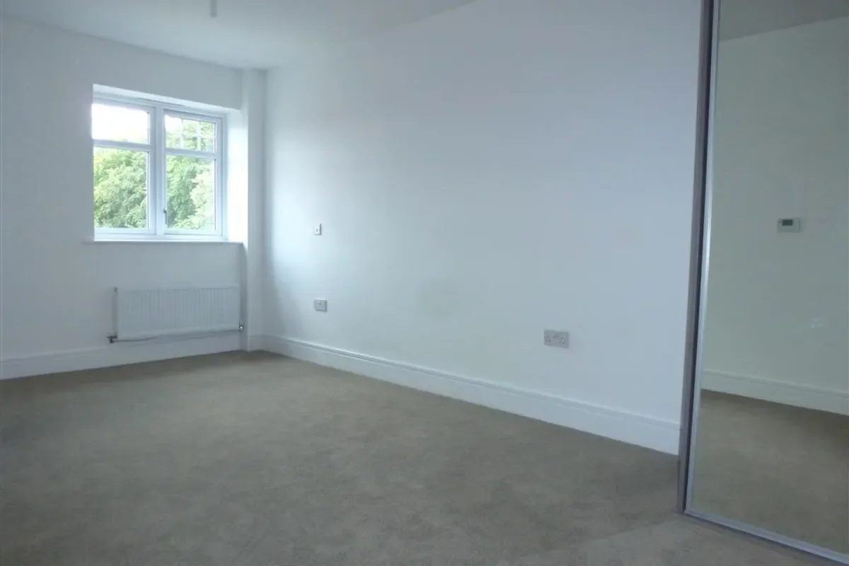 Flat Bhamra Gardens in Maidenhead