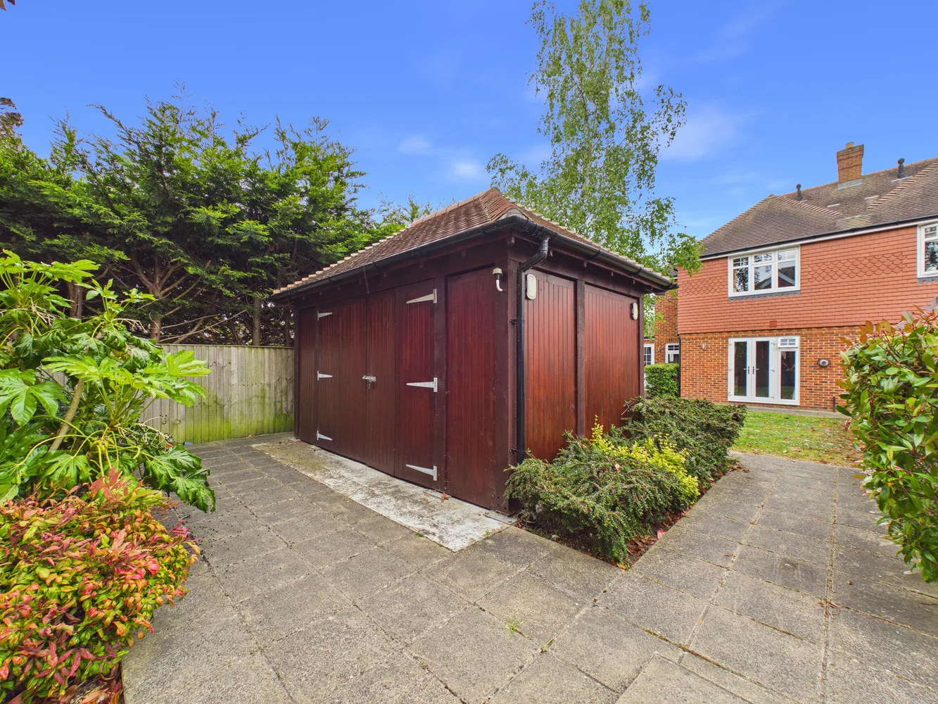 Flat Portlock Road in Maidenhead