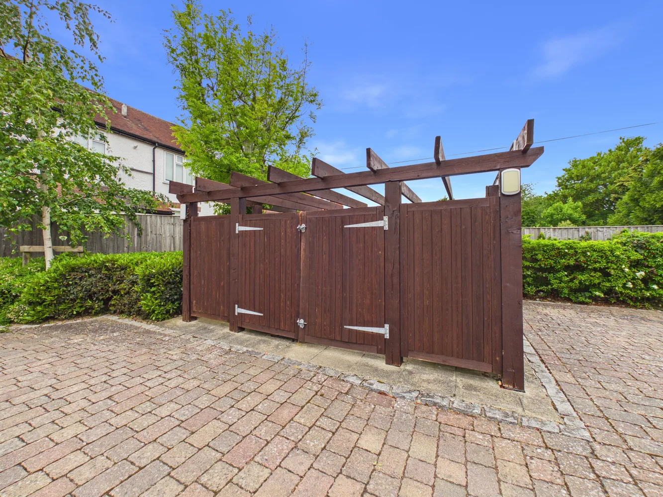 Flat Portlock Road in Maidenhead