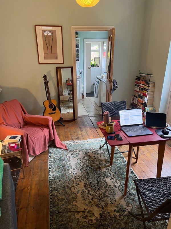 Room Heysham Road in Greater London