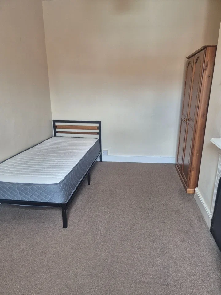 Room Turnock Street in Macclesfield