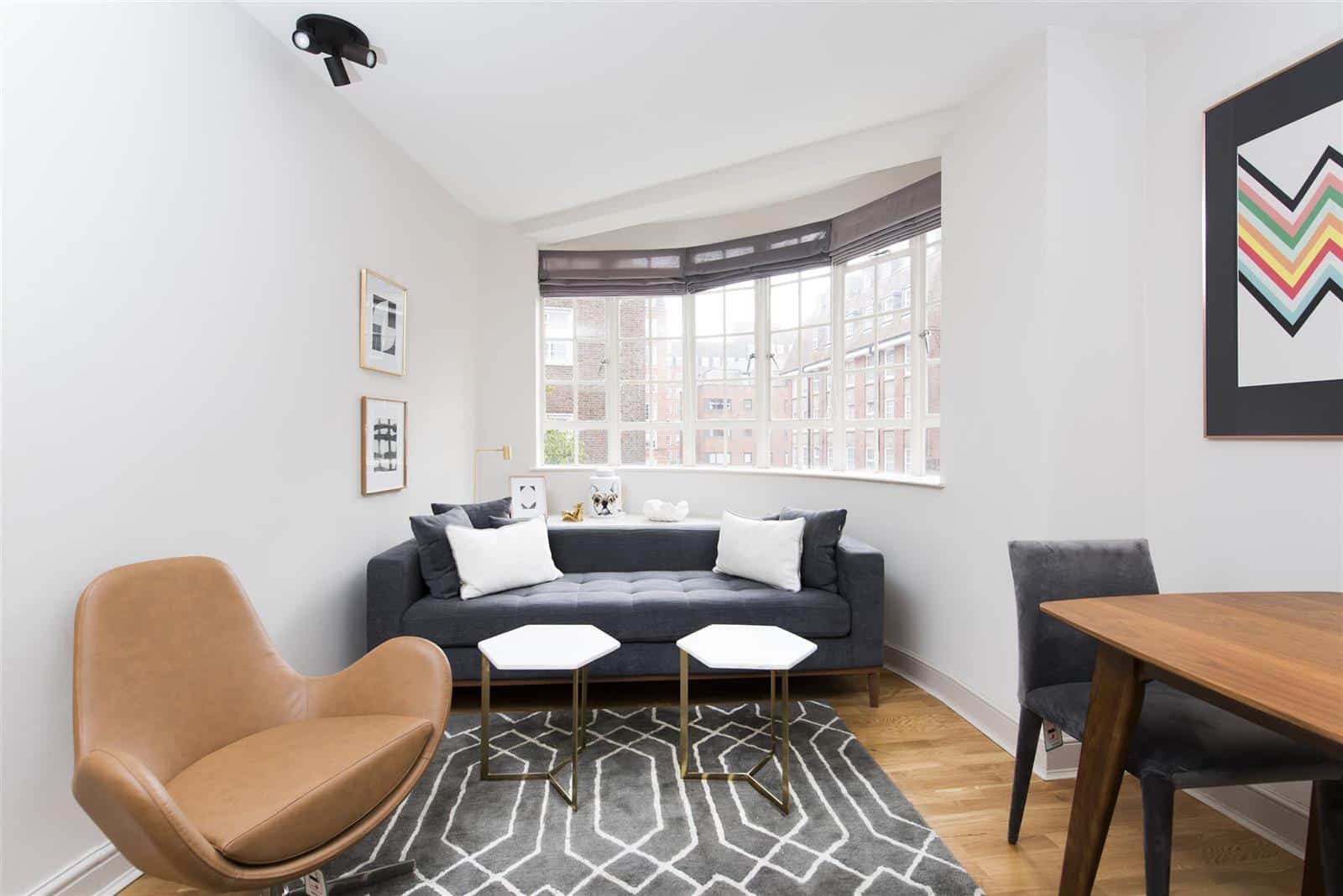 Flat Sloane Avenue in Greater London
