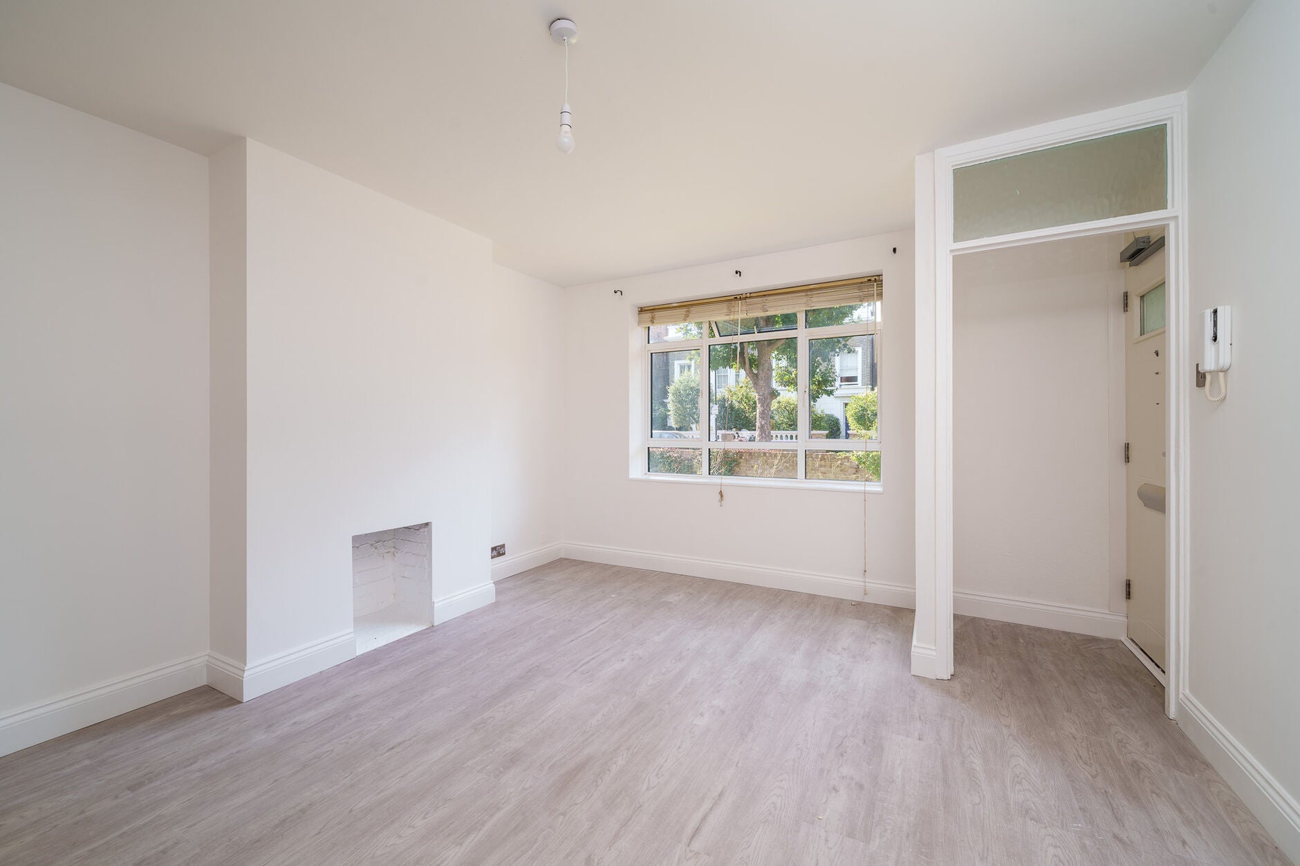 Flat Ashchurch Park Villas in Greater London