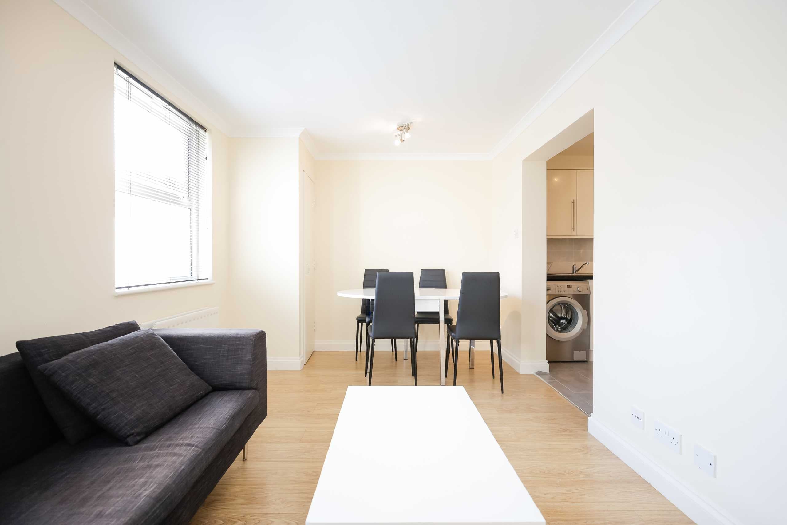 Flat Cubitt Street in Greater London