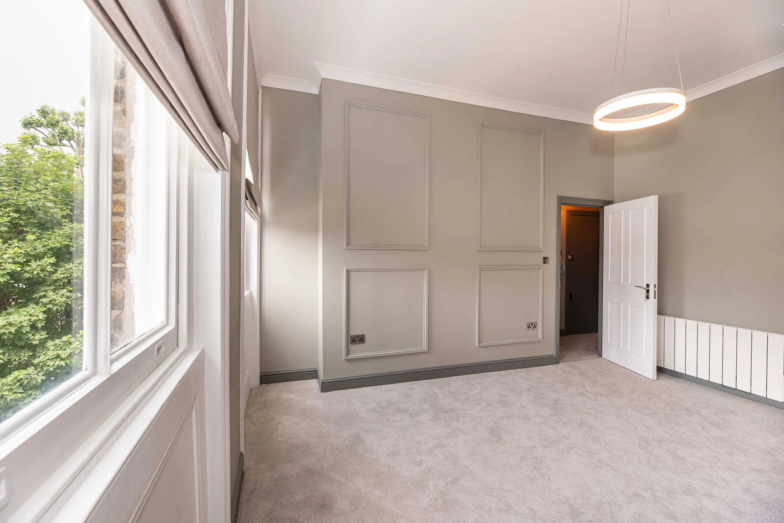 Flat Gloucester Road in Greater London