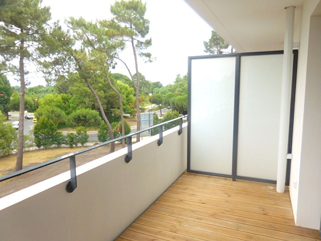 Appartement Route des Mazades à Lanquais