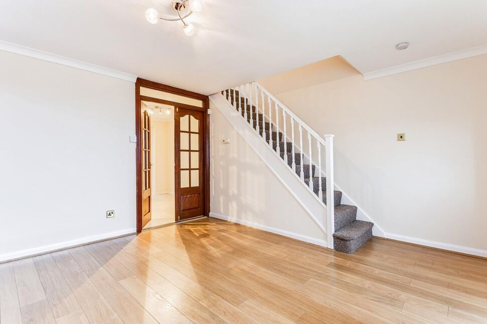 House Rose Farm Rise in Wakefield