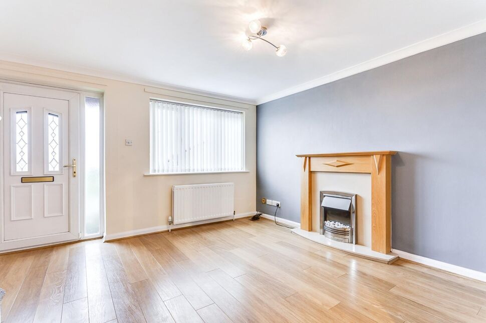 House Rose Farm Rise in Wakefield