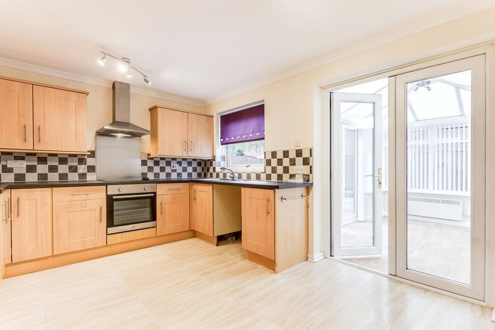House Rose Farm Rise in Wakefield