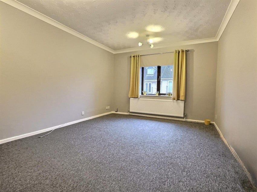 Flat Eskrett Street in Cannock Chase