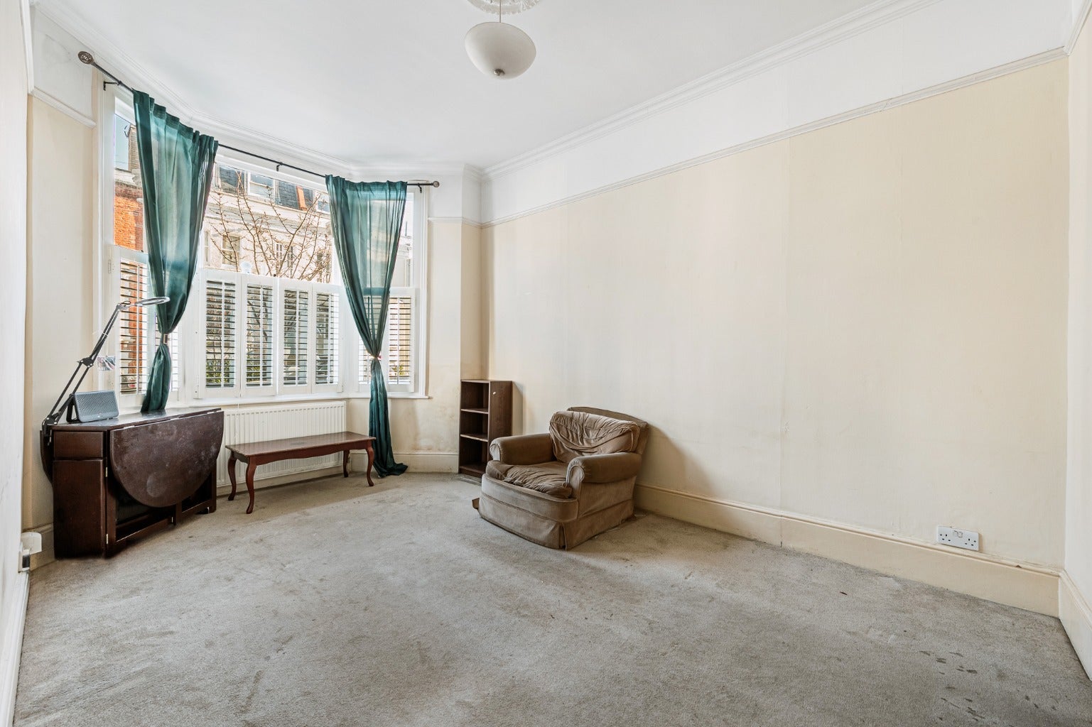 Flat Oxberry Avenue in Greater London