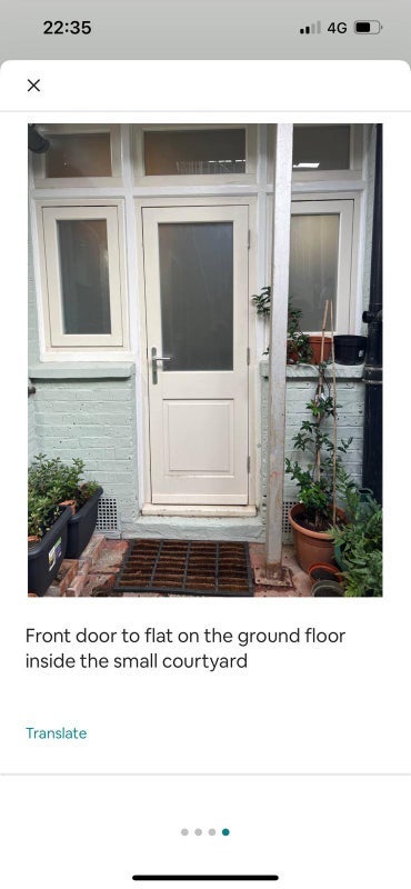 Flat Whiston Road in Greater London