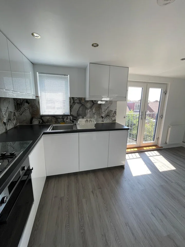 Flat Ascot Close in Greater London