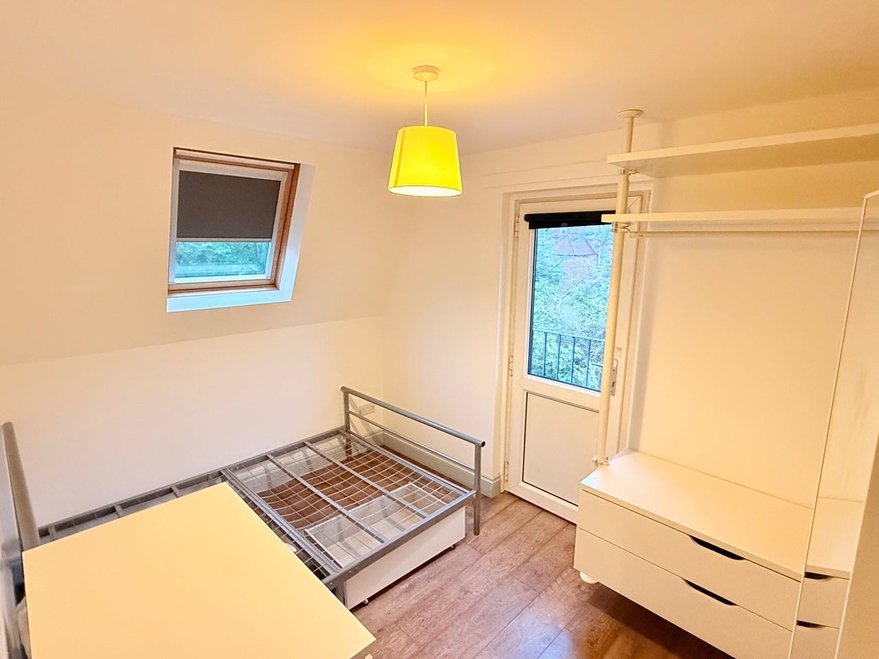 Flat Skardu Road in Greater London